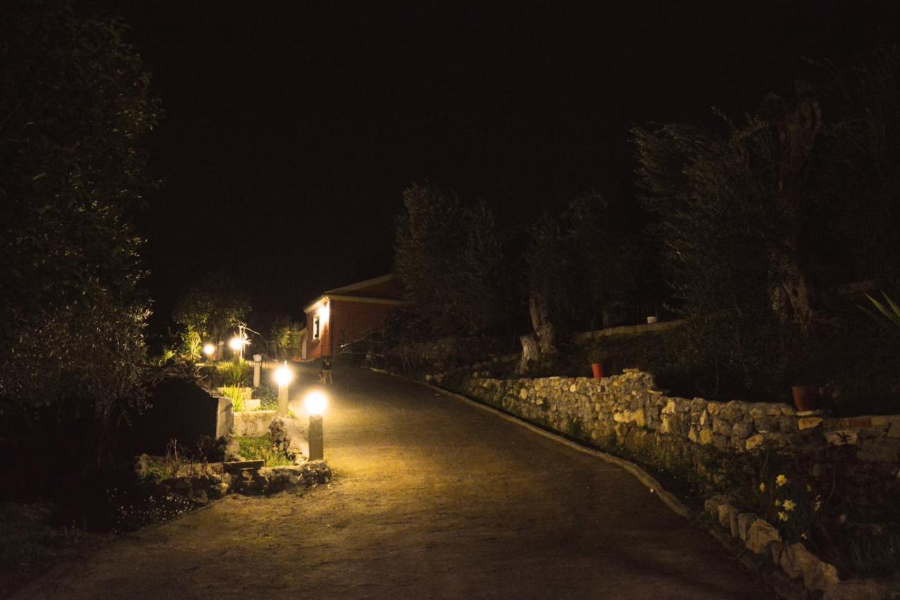 Villa Skafonas Sinarades Bagian luar foto